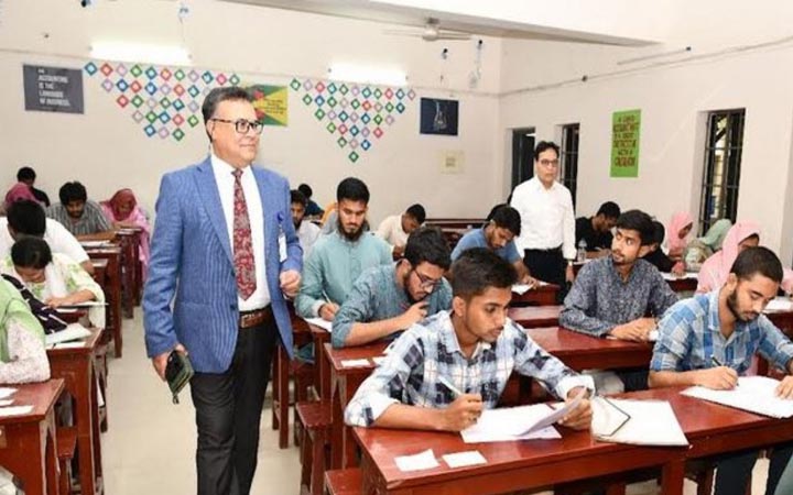 ‘শিক্ষার্থীদের মেধা যাচাইয়ে ভর্তি পরীক্ষার বিকল্প নেই’