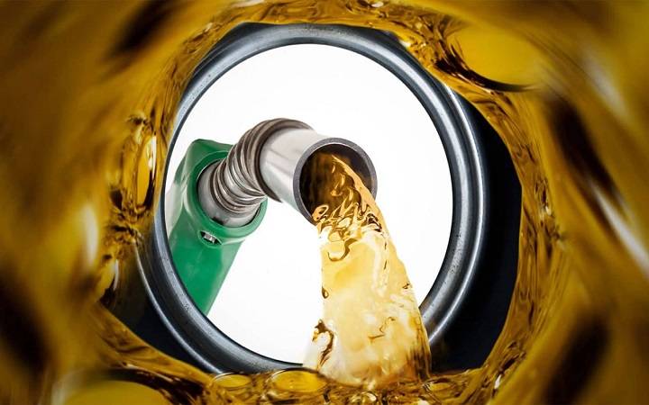 যুক্তরাষ্ট্রের নিষেধাজ্ঞায় রুশ তেল কেনা বন্ধ করল চীন