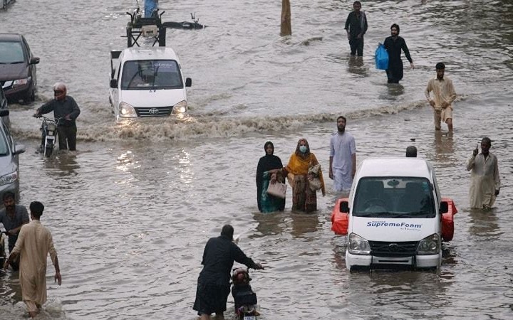বর্ষাকালীন দুর্যোগ : পাকিস্তানে ২২ দিনে ২২৩ প্রাণহানি