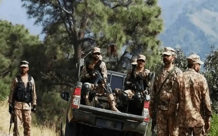 পাকিস্তানে নিরাপত্তা বাহিনীর অভিযানে ৪ ‘সন্ত্রাসী’ নিহত