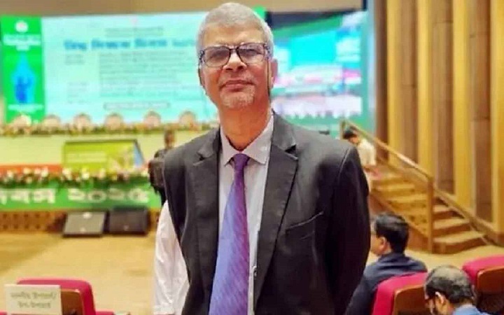 মাউশির মহাপরিচালক অধ্যাপক আজাদ ওএসডি