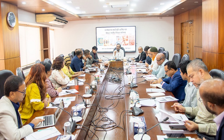হস্তশিল্পের বৈশ্বিক বাজার বিলিয়ন ডলার, কৌশলগত পদক্ষেপ দাবি