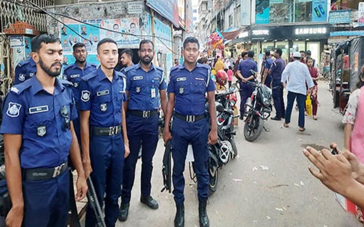 ঝিনাইদহে বাড়তি পুলিশ মোতায়েন