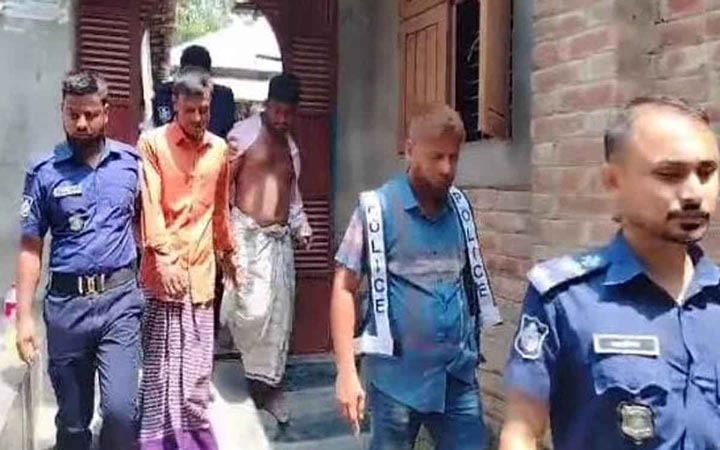 গাইবান্ধায় ২৩৭৪ সিমকার্ড জব্দ, হ্যাকার চক্রের ২ সদস্য গ্রেফতার