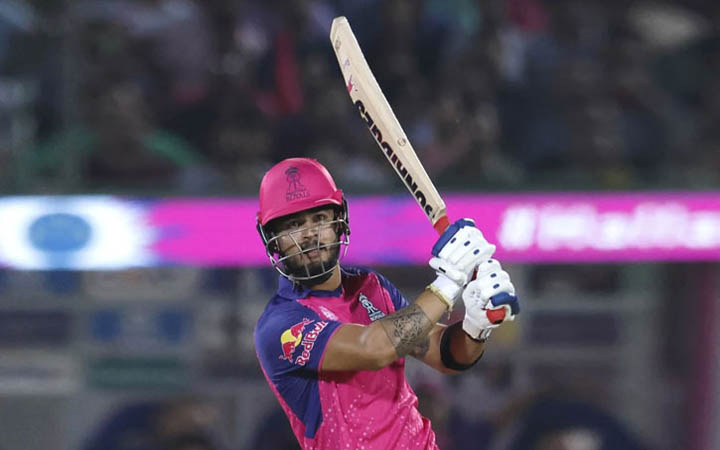 পরাগ ঝড়ে দিল্লিকে চ্যালেঞ্জ ছুড়লো রাজস্থান