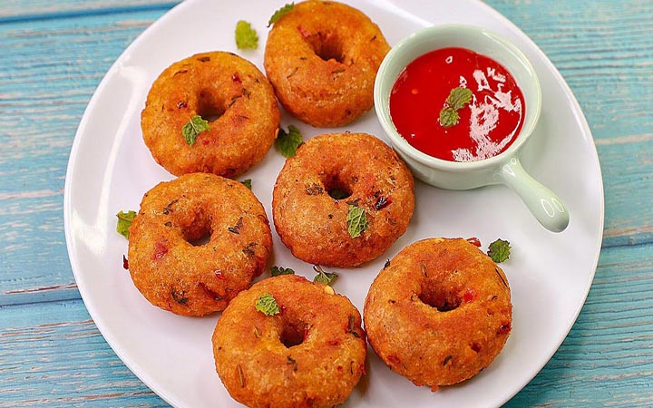 আলুর ডোনাট তৈরির সহজ রেসিপি জেনে নিন