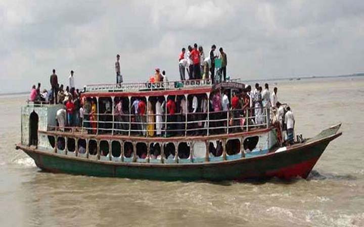দীর্ঘ সময পর দৌলতদিয়া-পাটুরিয়ায় লঞ্চ চলাচল স্বাভাবিক