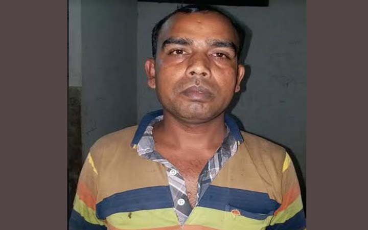 প্রধানমন্ত্রীর ছবি বিকৃতির অভিযোগে চাটমোহরে যুবক গ্রেপ্তার