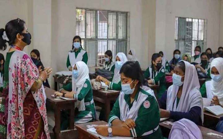 ২৩ দিন পর মাধ্যমিক বিদ্যালয় খুলল আজ