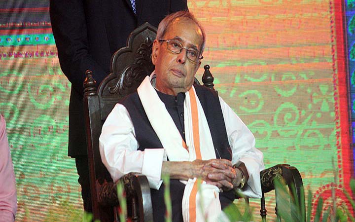 শারীরিক অবস্থার অবনতি প্রণব মুখোপাধ্যায়ের