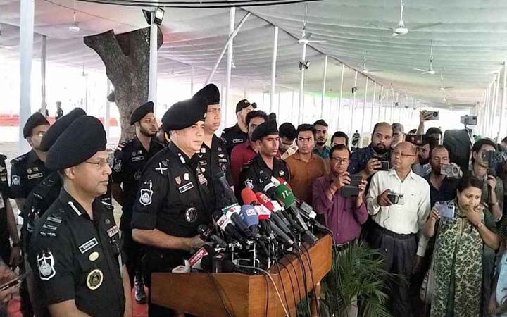 ফাঁকা বাসাতে চুরি কিংবা দস্যুতা ঠেকাতে সজাগ দৃষ্টি রাখছে র‍্যাব