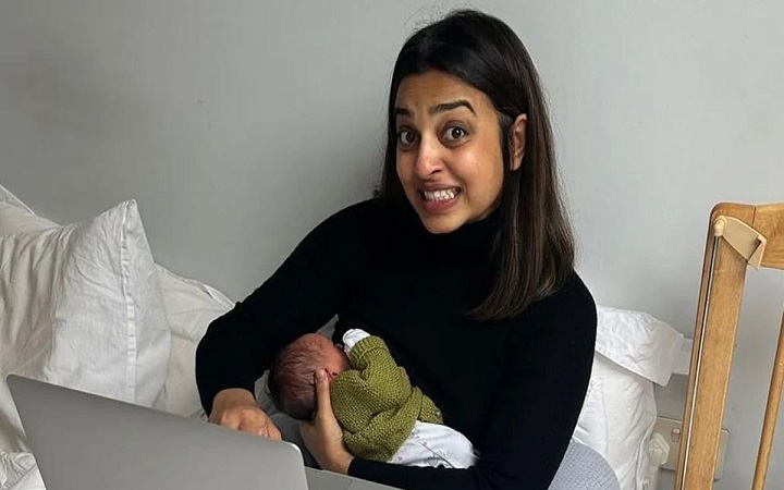 বাচ্চা কোলে নিয়ে মা হওয়ার খবর দিলেন রাধিকা