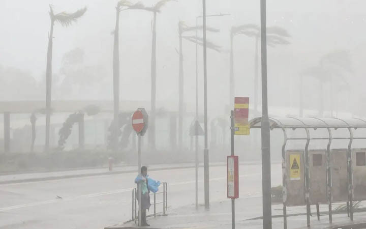 সুপার টাইফুন রাগাসার আঘাতে তাইওয়ানে নিহত ১৪, নিখোঁজ ৩০