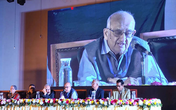 পরিবেশ সুরক্ষায় বিশেষ কমিশন গঠনের তাগিদ রেহমান সোবহানের