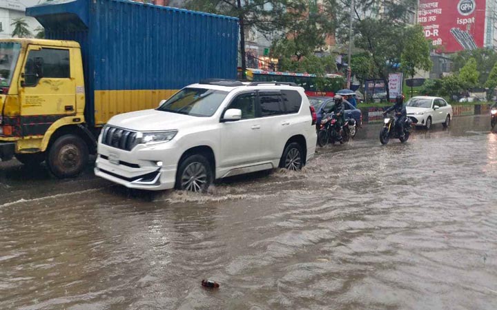 ঢাকায় জলাবদ্ধতার স্থায়ী সমাধানে সোসাইটিগুলোকে সঙ্গে নিয়ে সমন্বিত উদ্যোগ