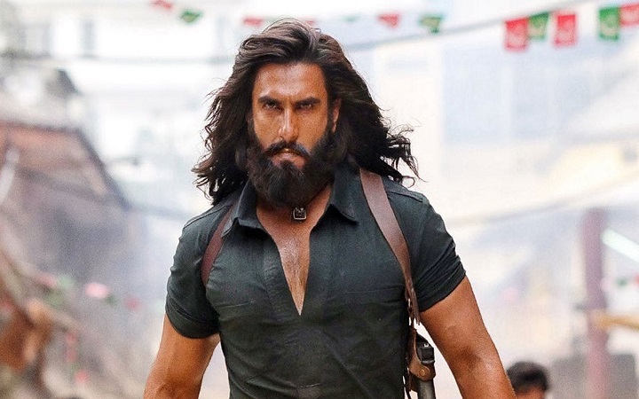 ৩০ বছরের রেকর্ড ভাঙল ‘ধুরন্ধর টু’