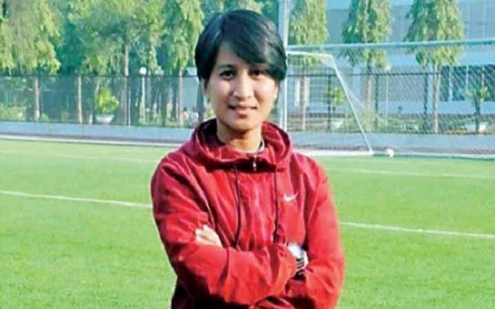 ফিফায় ১ম বাংলাদেশী মহিলা রেফারি জয়া