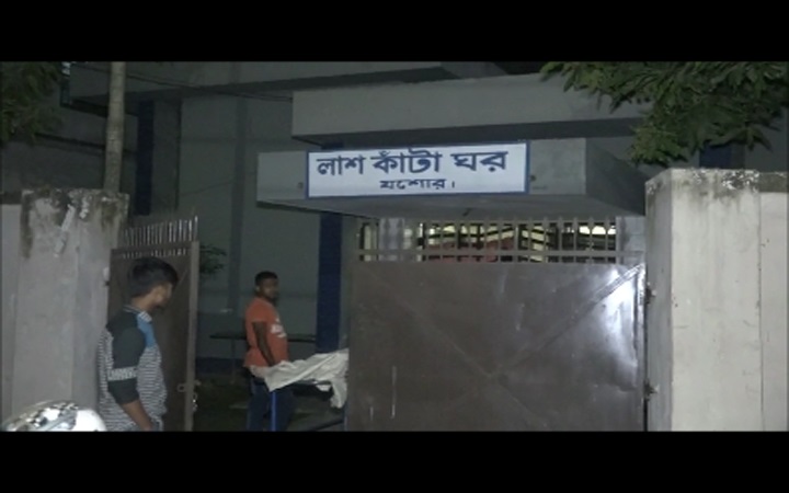 যশোরে যুবককে চাকু মেরে হত্যা