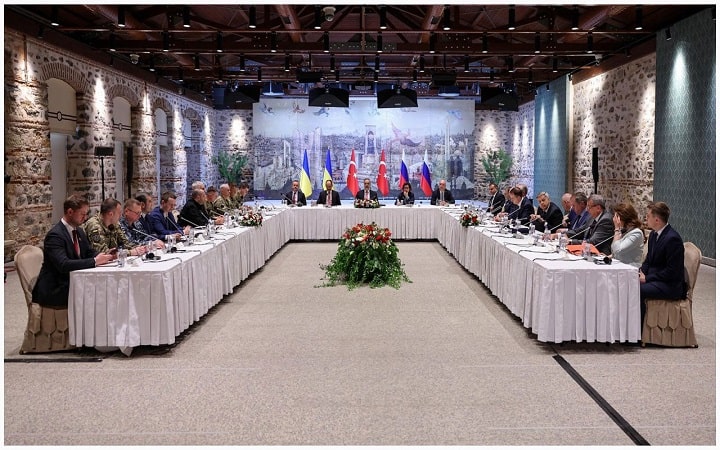 সরাসরি আলোচনায় বসেছে রাশিয়া-ইউক্রেন