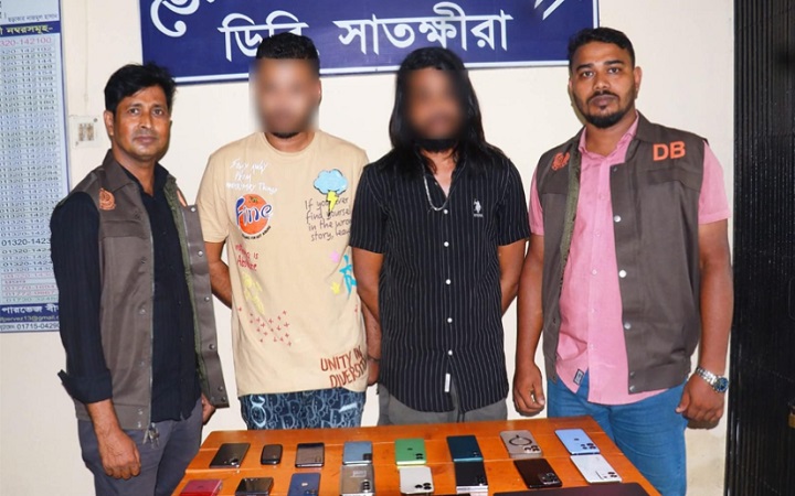 ‘অনলাইন ক্যাসিনো সম্রাট’ লিপু সাতক্ষীরায় আটক