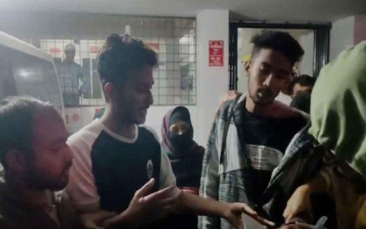 নৌকা-ঈগলের সমর্থকদের মধ্যে সংঘর্ষ, আহত ১১