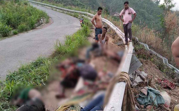 সাজেকে ডাম্পট্রাক খাদে, নিহতের সংখ্যা বেড়ে ৯