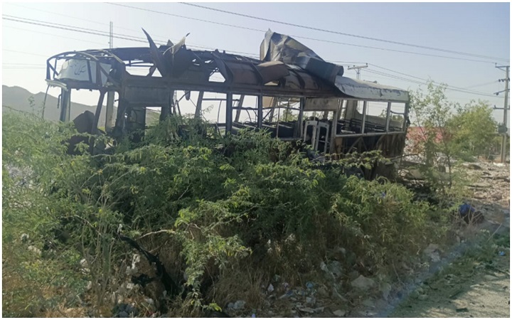 পাকিস্তানে স্কুল বাসে বোমা হামলায় পাঁচজন নিহত