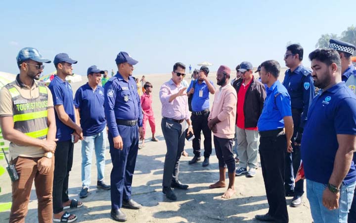 সেন্টমার্টিনের পরিবেশ রক্ষায় অভিযান, ৭৬ হাজার টাকা জরিমানা আদায়