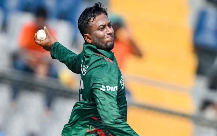 মার্করামকে ফিরিয়ে জুটি ভাঙলেন সাকিব
