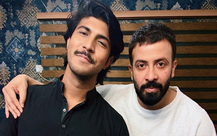 শাকিব খানের পাশে দাঁড়িয়ে গর্বিত তৌসিফ!