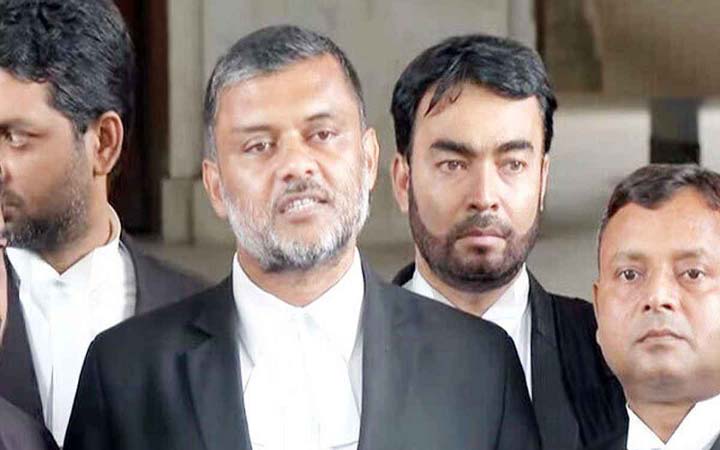 ‘ডান হাতের থাপ্পড় কীভাবে ডান গালে?’— আদালতে প্রশ্ন শিশির মনিরের