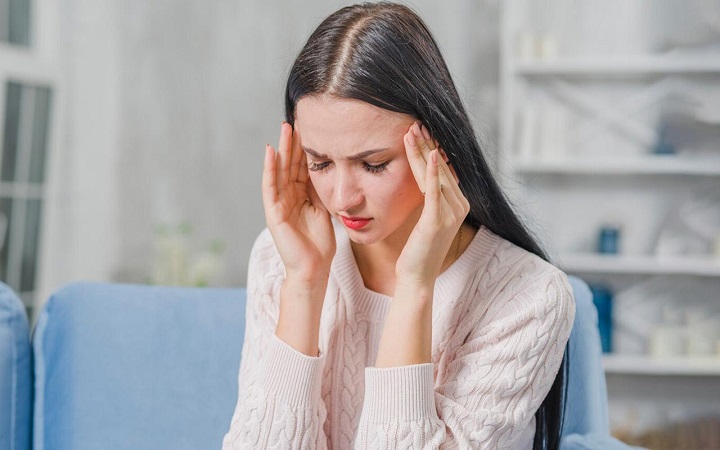 মাইগ্রেনের কম পরিচিত ৭ কারণ