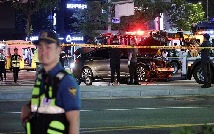 বেপরোয়া গাড়ি চালনা : দক্ষিণ কোরিয়ায় নিহত ৯