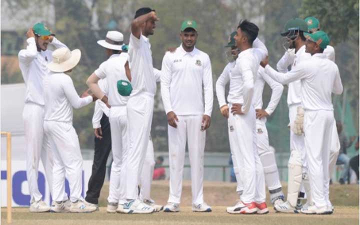 প্রথম দিনে আলো ছড়ালো  শাহাদাত-আল আমিনরা
