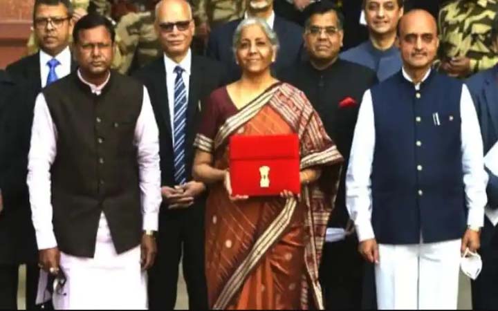 ভারত : মোদীর বাজেটে সাধারণ মানুষ কী পেল?