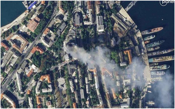 কৃষ্ণসাগরে রুশ নৌবহরের সদরদপ্তরে হামলায় নিহত ৯