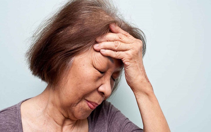 স্ট্রোক করলে সঙ্গে সঙ্গে যা করবেন, যা করবেন না