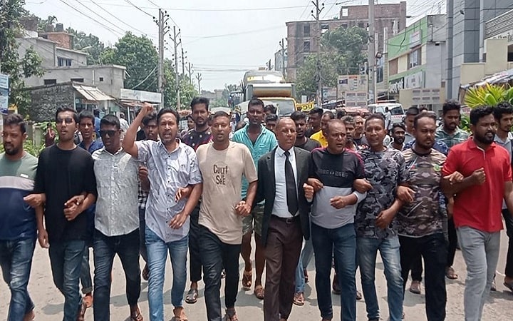 স্বরাষ্ট্র উপদেষ্টার পদত্যাগের দাবিতে সাতক্ষীরায় বিক্ষোভ মিছিল