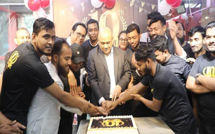 দশম প্রতিষ্ঠাবার্ষিকী উদযাপন করলো ‘স্বপ্ন’ গুলশান-১ শাখা