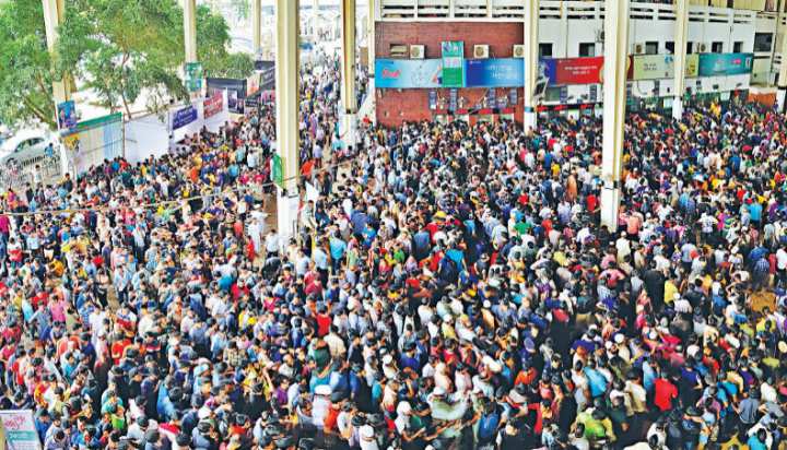 ঈদে চলবে ৯২ ট্রেন বিক্রি হবে ৭০ হাজার টিকেট