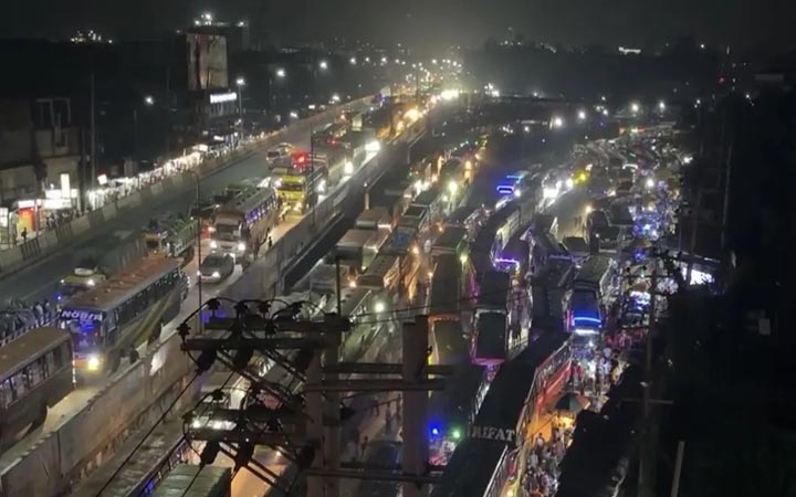 ঢাকা-টাঙ্গাইল মহাসড়কে ৪০ কিলোমিটার যানজট