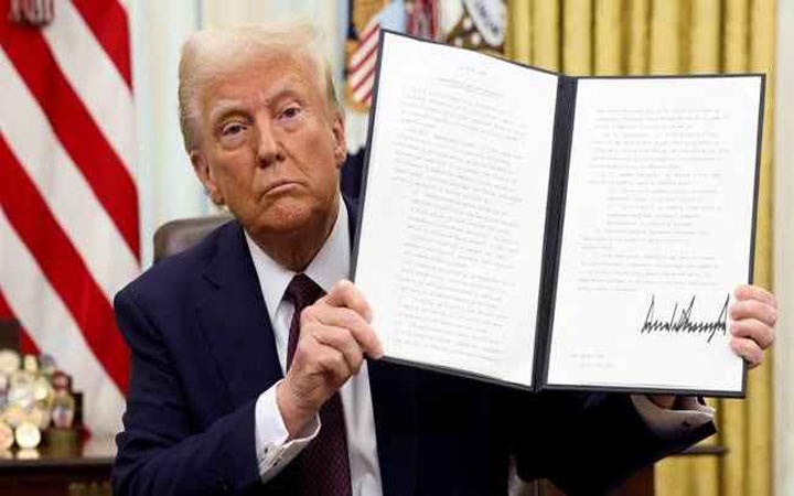 ইংরেজিকে দাপ্তরিক ভাষা হিসেবে অনুমোদন দিল ট্রাম্প প্রশাসন