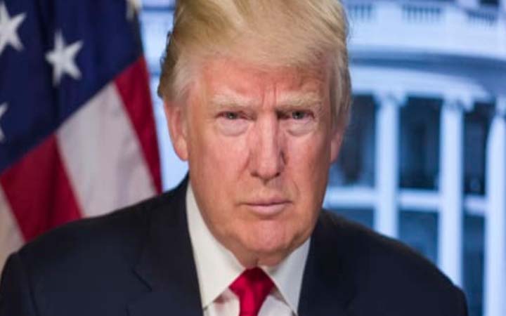 জ্বর সারলেও বিপদমুক্ত নন ট্রাম্প: চিকিৎসক