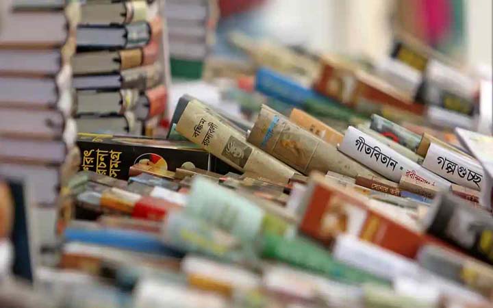 একুশে বইমেলা শুরু ১৫ই ফেব্রুয়ারি