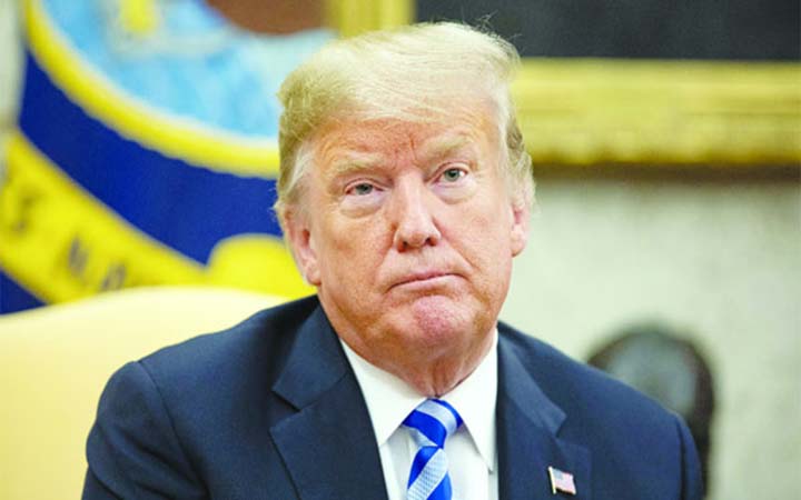 ট্রাম্পকে ক্ষমতাচ্যুত করার হুমকি