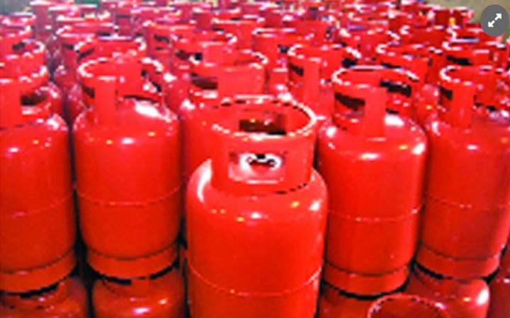 দাম কমলো এলপিজির