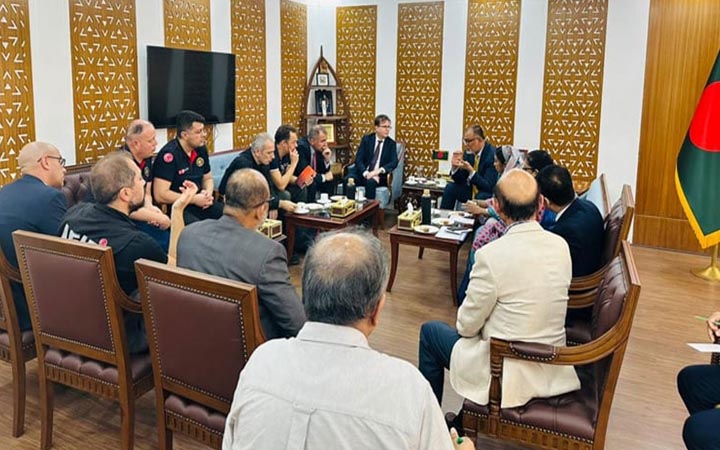 শাহজালালে অগ্নিকাণ্ড তদন্তে সহায়তায় ঢাকায় তুরস্কের বিশেষজ্ঞ দল