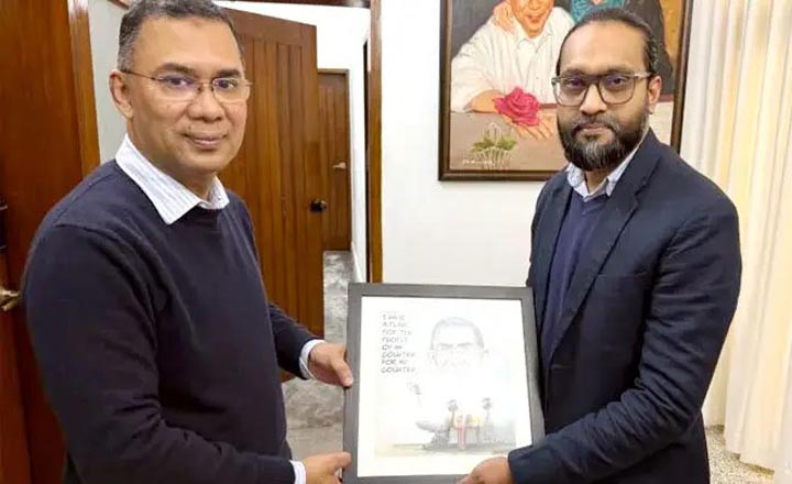 তারেক রহমানকে বিশেষ কার্টুন উপহার দিলেন কার্টুনিস্ট উদয়