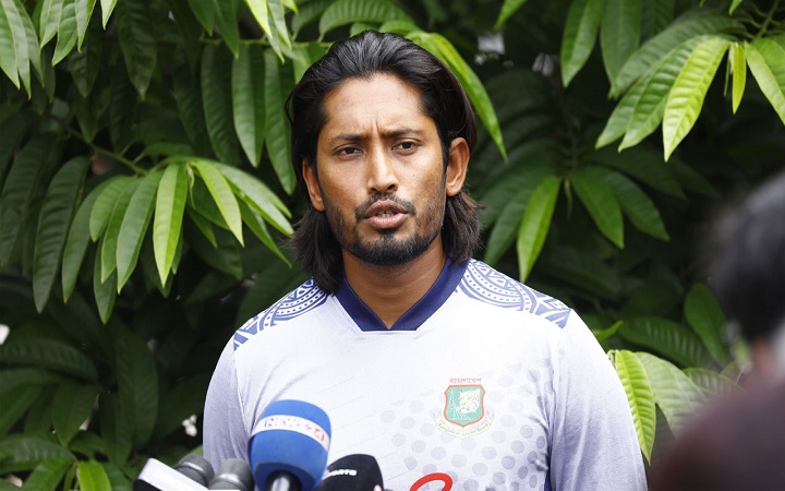 দল থেকে বাদ পড়ার কারণ জানতে চান বিজয়