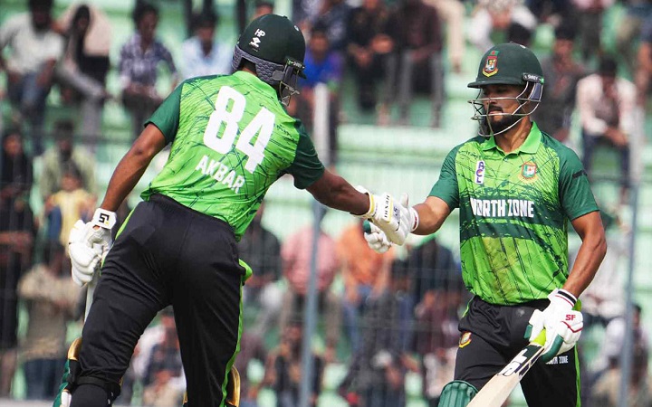 আফিফ-আকবরের সেঞ্চুরিতে জয় পেল নর্থ ও সাউথ জোন